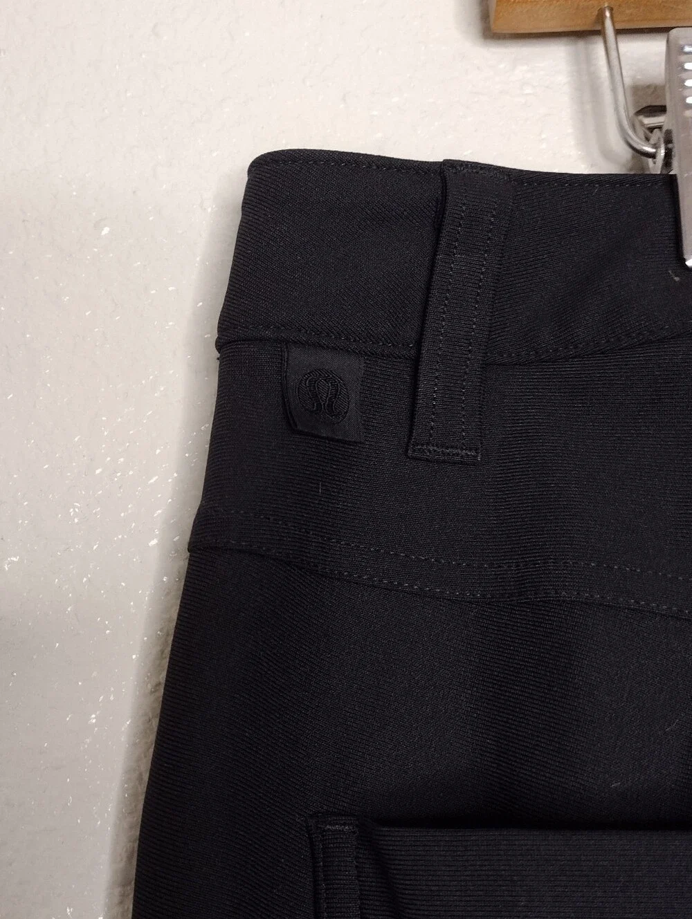 Lululemon ABC Black Straight-Leg Athletic Golf Pants Sz 34